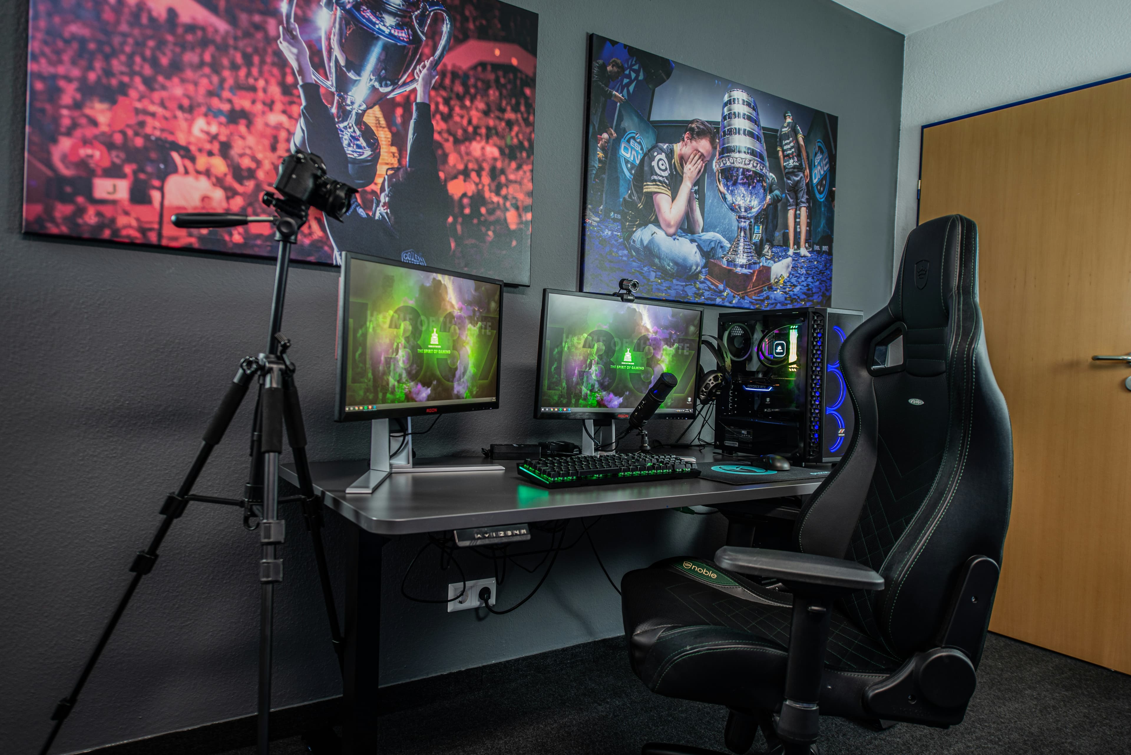 Dual-monitor stream setup at night